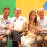 Bruna Furlan na campanha de Aécio/ Aloysio, ela que foi a mulher, deputada federal, mais votada do Estado de SP