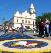 Dia 16 de junho: Tradição do tapete decorado no Corpus Christi em Santana de Parnaíba completa 55 anos