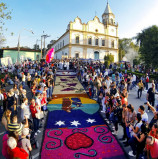 Cerca de 30 mil pessoas estiveram presentes na celebração da Festa de Corpus Christi