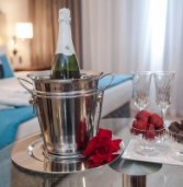 Informe Hoteleiro: rede de hotéis, em Alphaville, oferece pacotes românticos para datas especiais