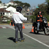 Defesa Civil de Barueri oferece curso gratuito de Pilotagem Defensiva de moto