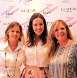 Em campanha inédita do Iguatemi Alphaville clientes podem trocar peças de roupa que não usam mais por descontos exclusivos. Hoje, foi a abertura da campanha. Veja fotos.