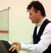 Visitou nossa redação, hoje, Daniel Brotto – pianista, compositor e professor – fundador do Instituto Brotando Talentos