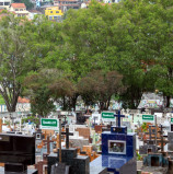 Cemitério de Barueri se prepara para receber 40 mil visitas no Dia de Finados