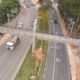 Passarela da Yojiro Takaoka sendo finalizada no funcionamento dos elevadores