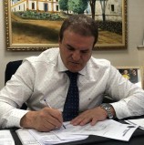 Deputado Cezar pede ao Estado capacetes balísticos para policiais militares