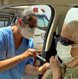 Vacinação de idosos acima de 90, em Santana de Parnaíba, sob agendamento