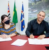 Santana de Parnaíba – Prefeito Marcos Tonho assina contrato da nova UBS do Ingaí