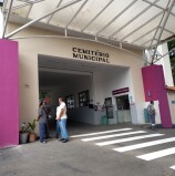 Cemitério de Barueri se prepara para visitas no Dia de Finados