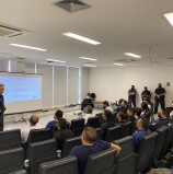 Agentes de segurança do Peru e do México visitam a GCM de Barueri