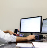 Casa do Trabalhador disponibiliza vaga para especialista em sistema front end