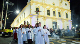 Festa da Padroeira Santa Ana atrai centenas de fiéis no centro de Santana de Parnaíba