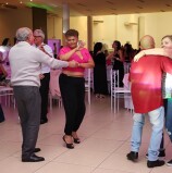 Celebrando a vida: Barueri realiza Baile das Pérolas Rosas