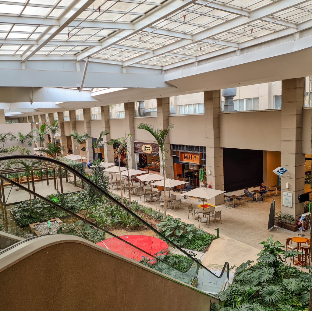 Alpha Square Mall - corredores (1)
