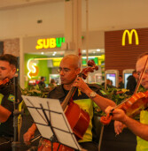 Trio de cordas da Semurb se apresenta no Parque Shopping Barueri