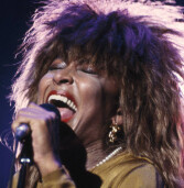 Atrações musicais embalam as últimas semanas da exposição de Tina Turner no Museu da Imagem e do Som (MIS)