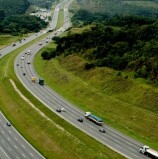 CCR AutoBAn, concessionária responsável pelo Sistema Anhanguera-Bandeirantes, está com vagas abertas para pessoas com deficiência na área de operadores de balança e pedágio. Link para se candidatar aqui!