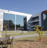 Barueri – Idosos celebram mudança para novo prédio e recebimento de agasalhos