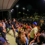 Elvis Cezar reúne cerca de 6 mil pessoas em carreta e comício em Santana de Parnaíba