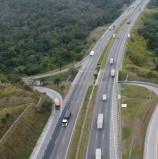 Obras de melhoria exigem bloqueio sob viaduto na Castello Branco SP280