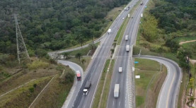 Obras de melhoria exigem bloqueio sob viaduto na Castello Branco SP280